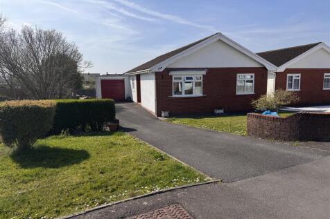 Margaret Street, Ammanford 3 bed detached bungalow for sale