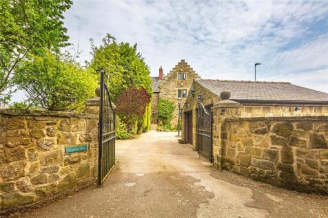 5 bedroom semi-detached house for sale