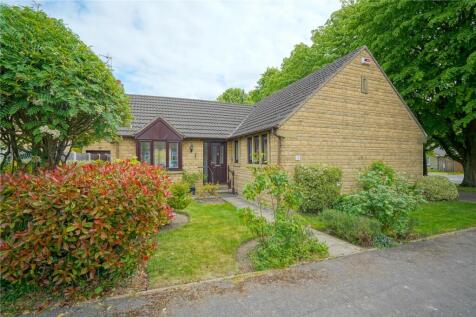 Hall Croft, Wickersley, Rotherham... 3 bed bungalow for sale