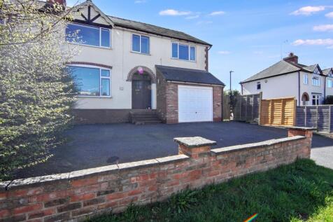 4 bedroom semi-detached house for sale