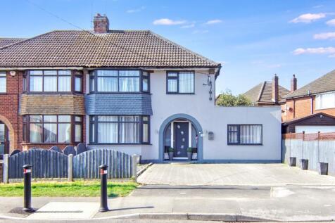 4 bedroom semi-detached house for sale