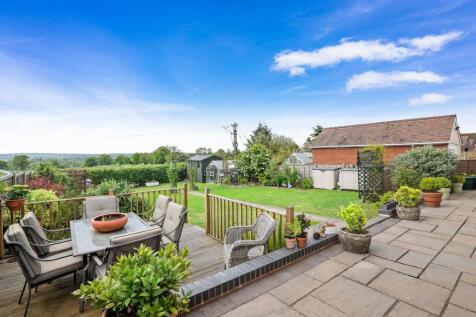 5 bedroom detached bungalow for sale