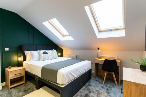 7 bedroom terraced house for sale