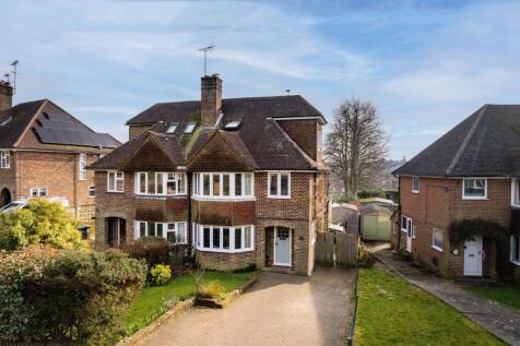 5 bedroom semi-detached house for sale