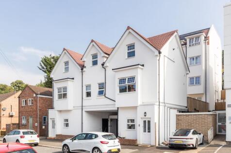 Lower Road, Platinum Apartments, CR8 1 bed flat for sale