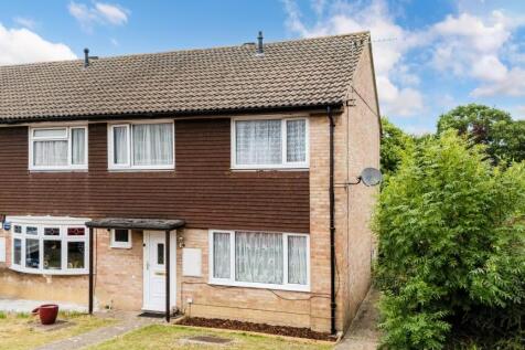 Chapel Close, Burgess Hill, RH15 3 bed end of terrace house for sale