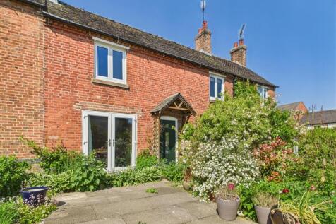 3 bedroom cottage for sale
