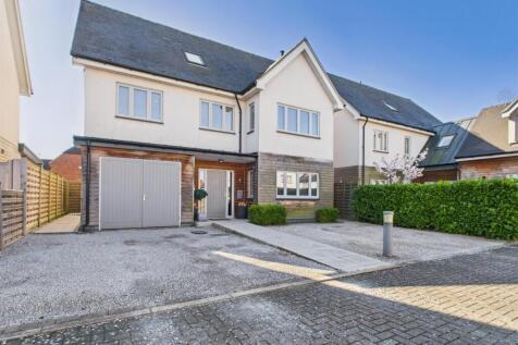 6 bedroom detached house for sale