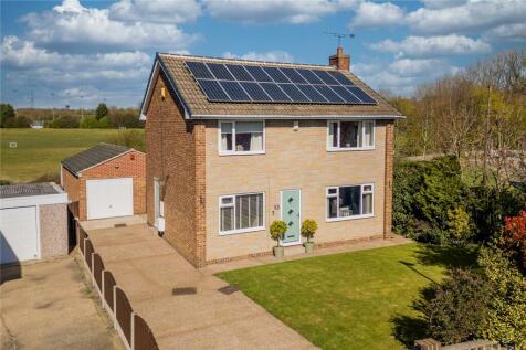 Denholme Meadow, South Elmsall... 4 bed detached house for sale