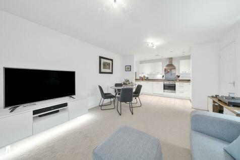 Scotts Road, Bromley 2 bed apartment for sale