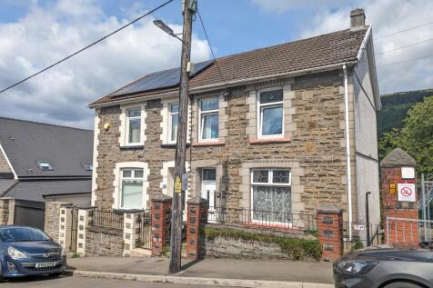 Prosser Street, Miskin, Mountain Ash... 3 bed semi