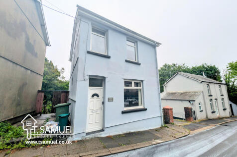 2 bedroom detached house for sale