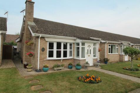 2 bedroom semi-detached bungalow for sale