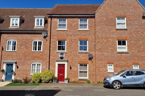 4 bedroom town house for sale