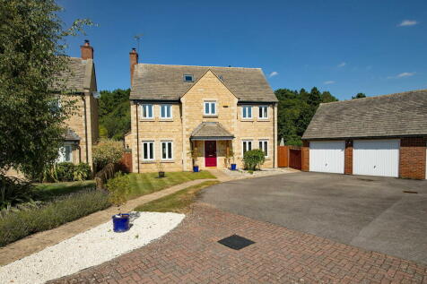 6 bedroom detached house for sale