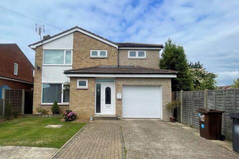 Admirals Walk, Gosport PO12 4 bed detached house for sale