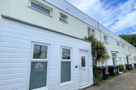 Rodney Close, Gosport PO13 4 bed terraced house for sale