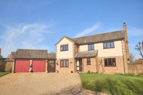 Draycott Rise, Palgrave IP22 4 bed detached house for sale