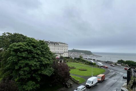 Esplanade Gardens, Scarborough 3 bed flat for sale