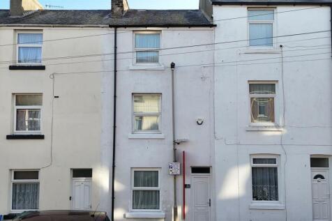 Trafalgar Road, Scarborough 3 bed terraced house for sale