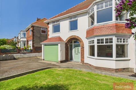 Cornelian Drive, Scarborough 4 bed semi