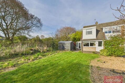 3 bedroom semi-detached house for sale