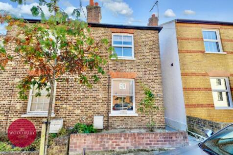 2 bedroom semi-detached house for sale