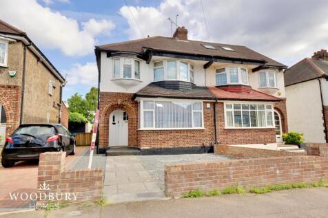 1 bedroom maisonette for sale