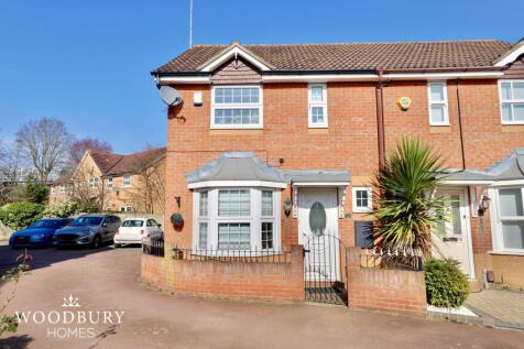 2 bedroom end of terrace house for sale