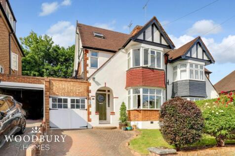 4 bedroom semi-detached house for sale