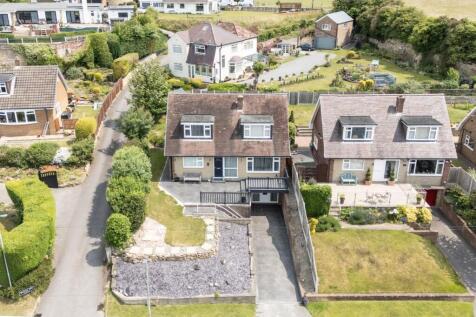 Field Lane, Upton, Pontefract 4 bed detached house for sale