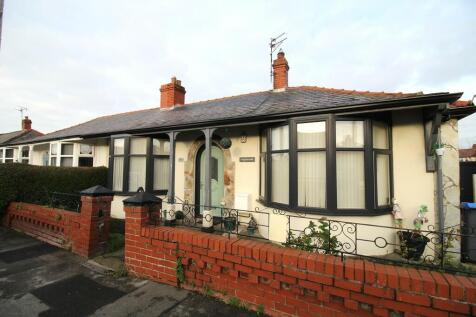 2 bedroom semi-detached bungalow for sale