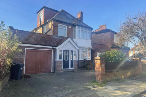 Albury Avenue, Isleworth, TW7 4 bed detached house for sale