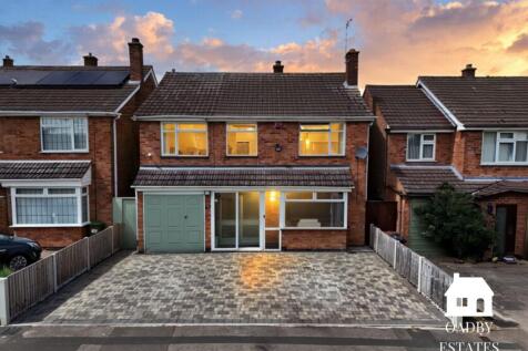 Estoril Avenue, Wigston, LE18 5 bed detached house for sale
