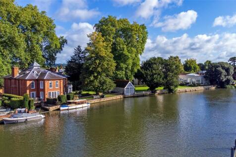 St. Peter Street, Marlow... 5 bed detached house for sale