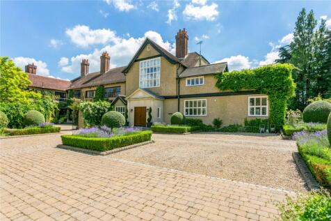 Winter Hill, Cookham Dean, Berkshire... 5 bed semi