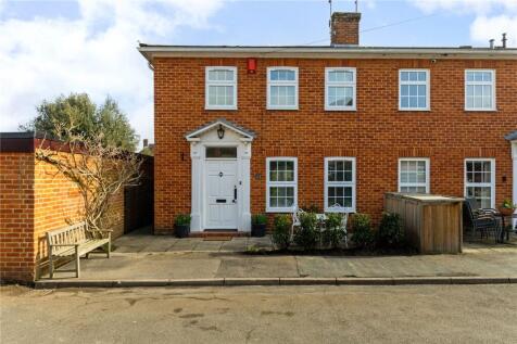Fishermans Retreat, Marlow... 3 bed end of terrace house for sale