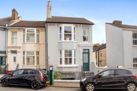 1 bedroom maisonette for sale