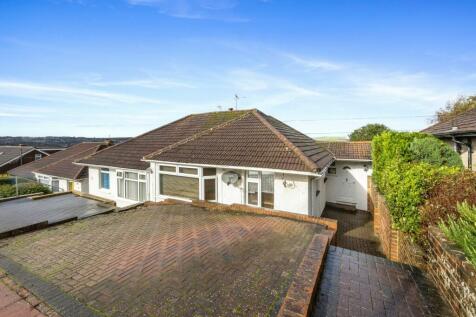 3 bedroom semi-detached bungalow for sale