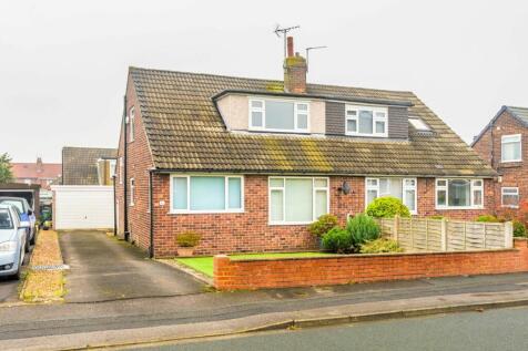 Dean Park Avenue, Drighlington 3 bed bungalow for sale