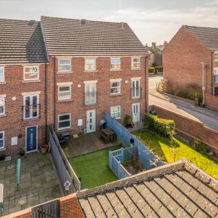 5 bedroom town house for sale
