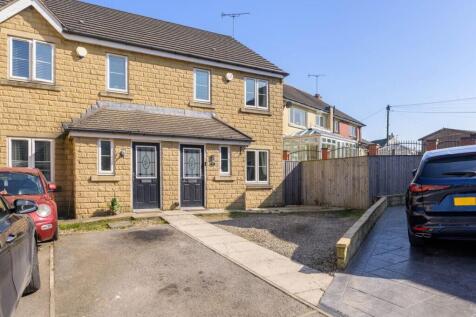 3 bedroom semi-detached house for sale
