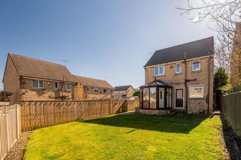 Royd Moor Road, Bradford 3 bed detached house for sale