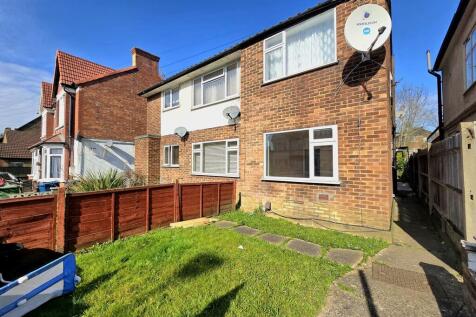 2 bedroom ground floor maisonette for sale