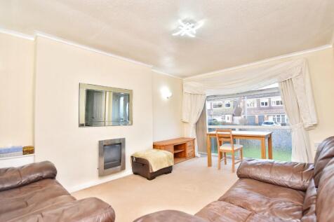 2 bedroom semi-detached bungalow for sale