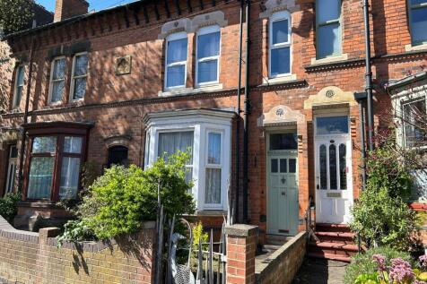 Aylestone Road, Leicester LE2 3 bed terraced house for sale