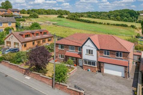 5 bedroom detached house for sale