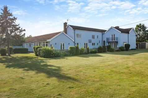 5 bedroom detached house for sale