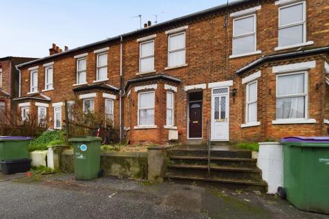 Penfold Road, Folkestone 3 bed terraced house for sale