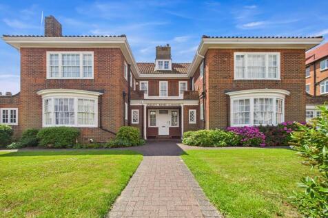Sandgate Road, Folkestone 3 bed apartment for sale